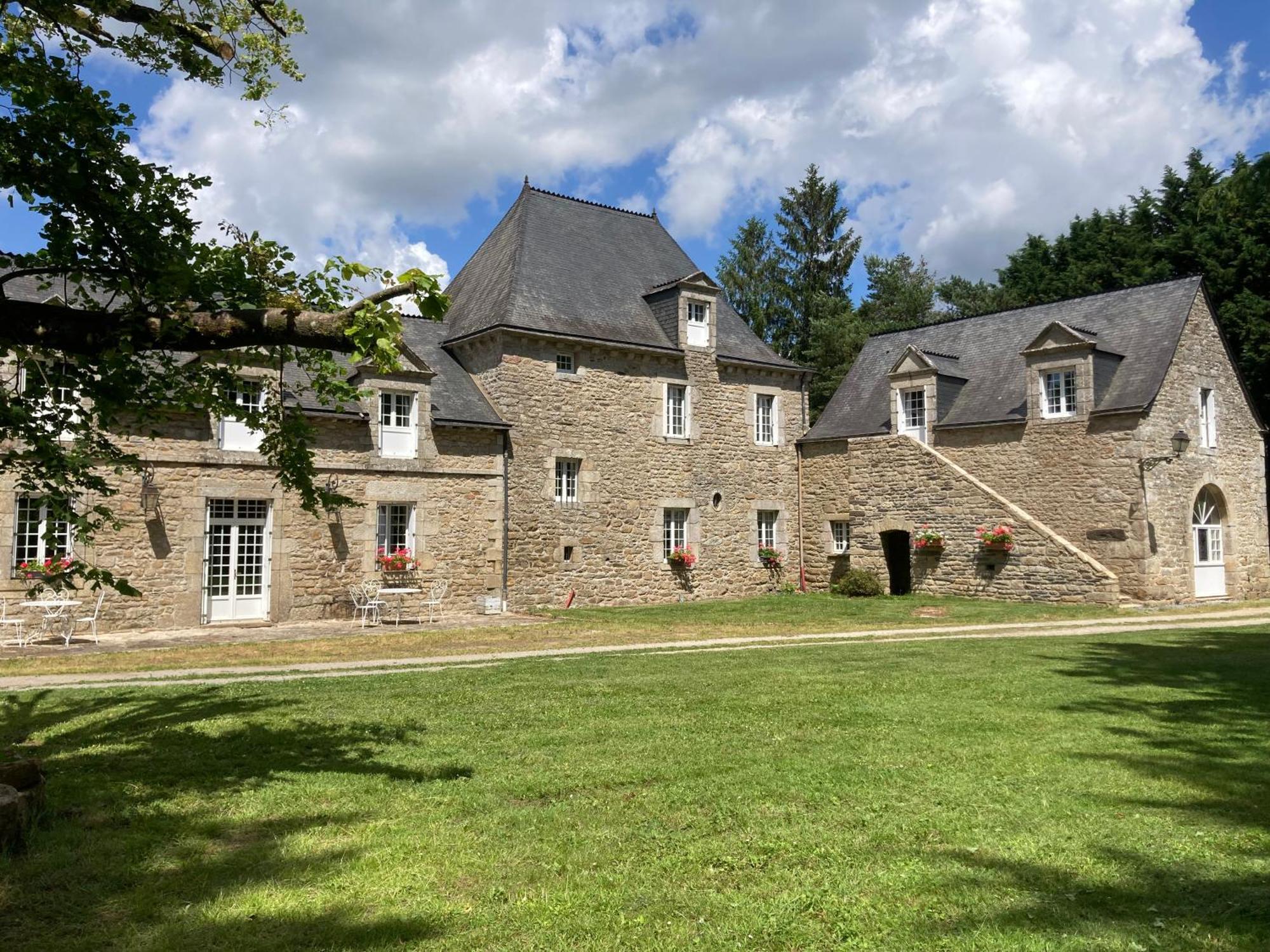 مبيت وإفطار Malansac Manoir De Saint-Fiacre المظهر الخارجي الصورة